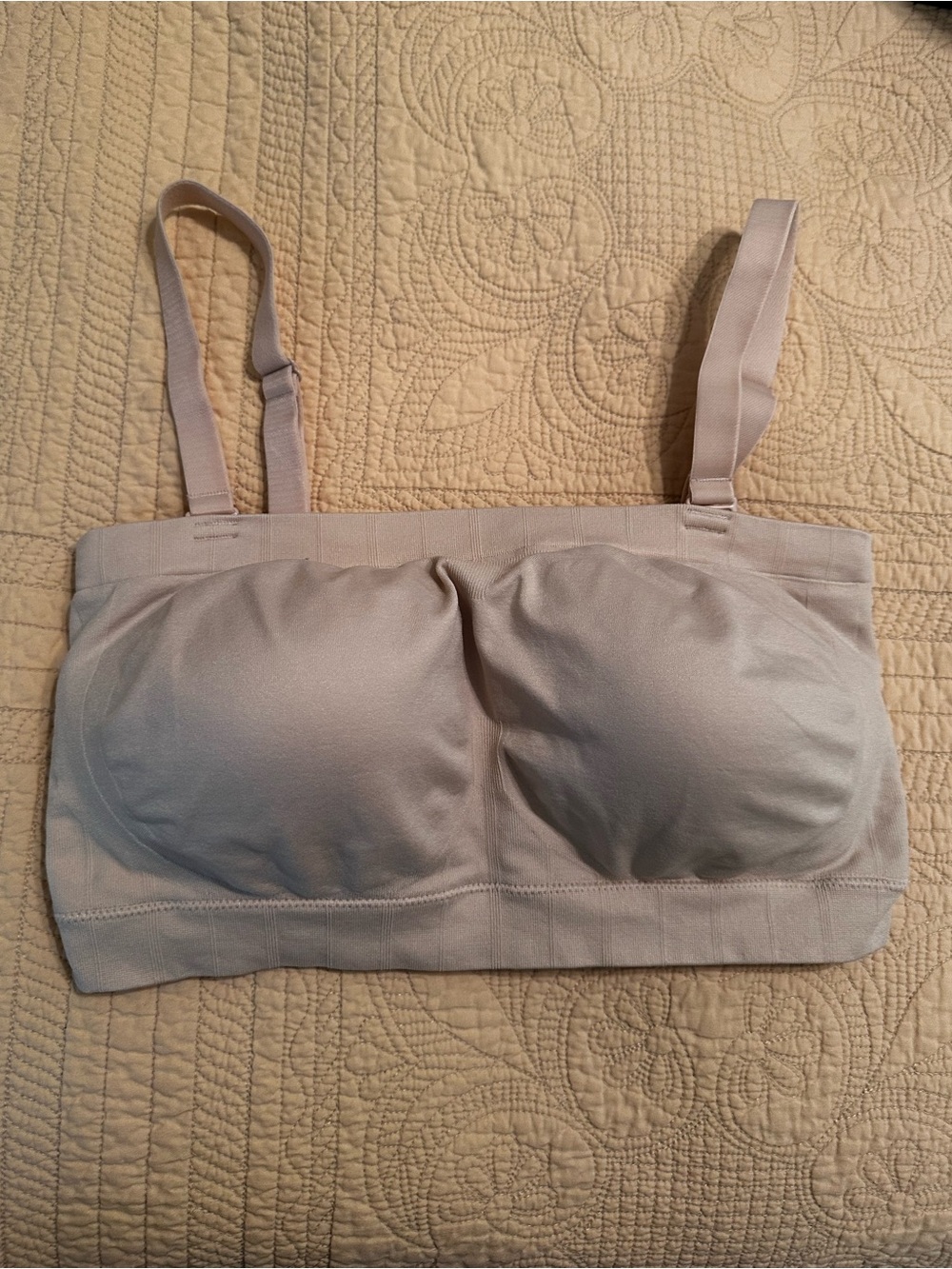 Size XL Truekind Convertible Strapless Bandeau Bra in Chai color. Exc condition!